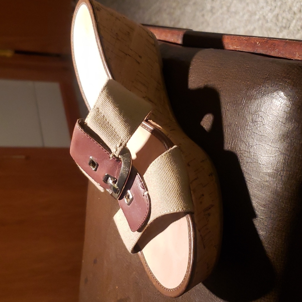 **LIGHTLY WORN** Nine West Canvas and Cork 2 inch Wedges